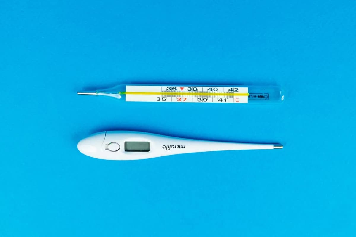 Termometer digital dan termometer kaca